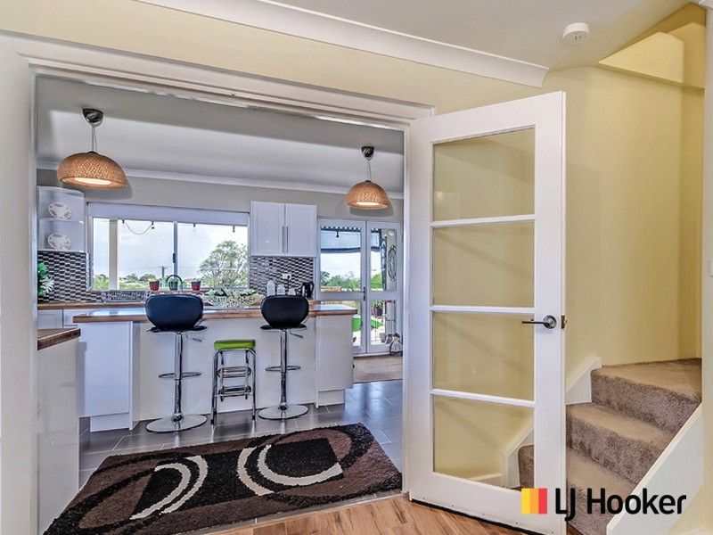17 Evans Place, Two Rocks WA 6037