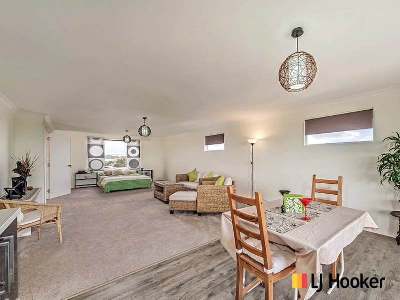 17 Evans Place, Two Rocks WA 6037