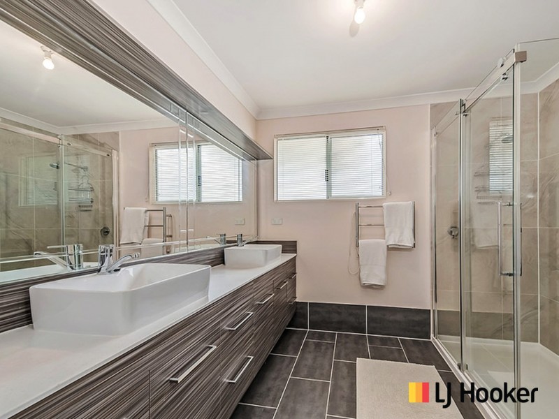 17 Evans Place, Two Rocks WA 6037