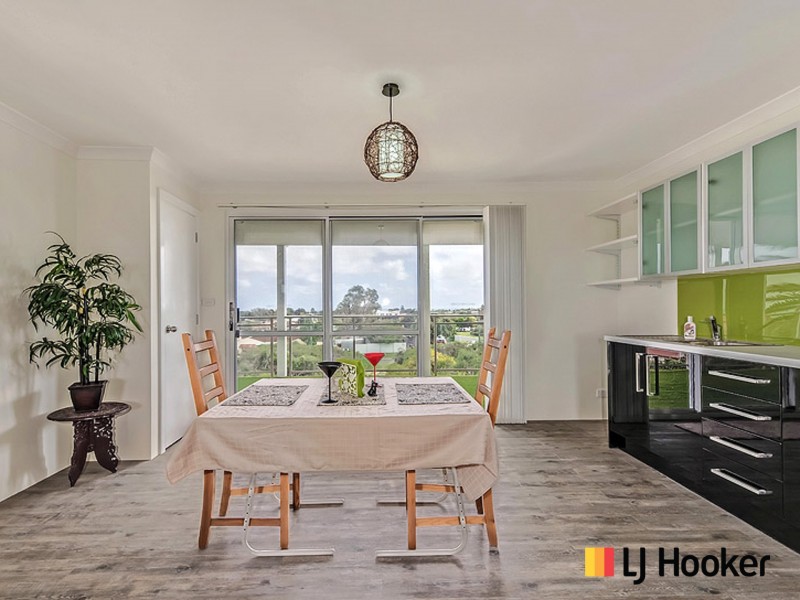 17 Evans Place, Two Rocks WA 6037
