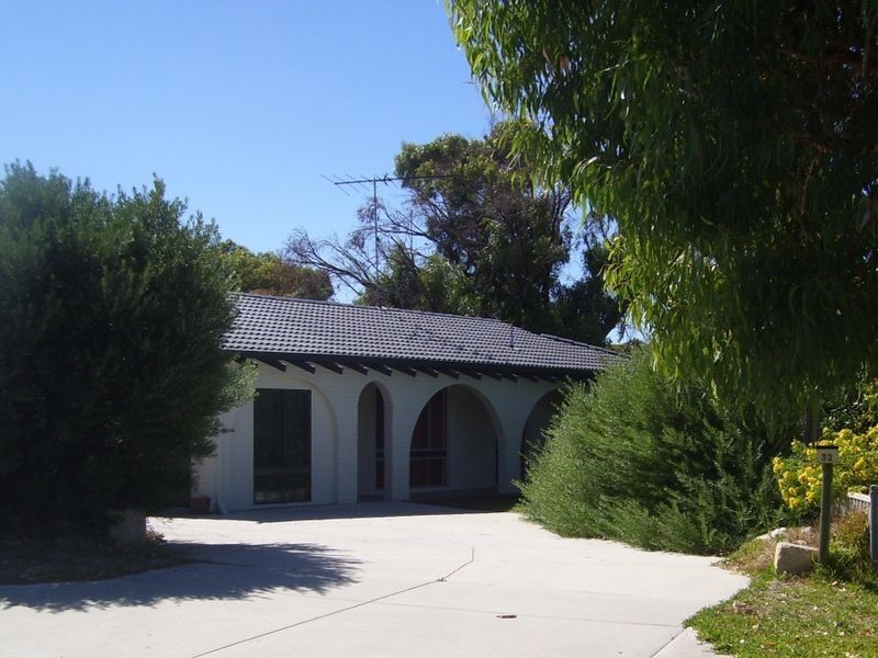 32 Whitfield Drive, Two Rocks WA 6037