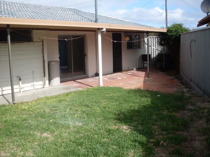 32 Whitfield Drive, Two Rocks WA 6037