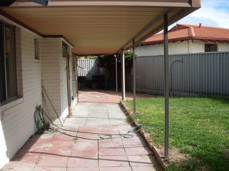32 Whitfield Drive, Two Rocks WA 6037