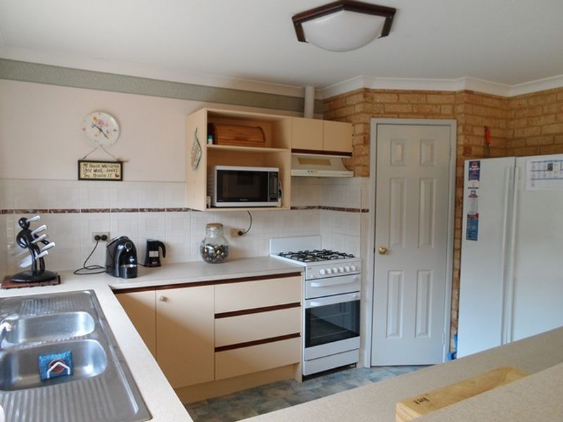 3A Charnwood Place, Two Rocks WA 6037