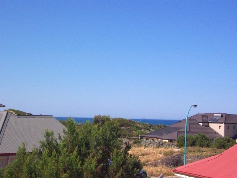 6 Harlequin Way, Yanchep WA 6035