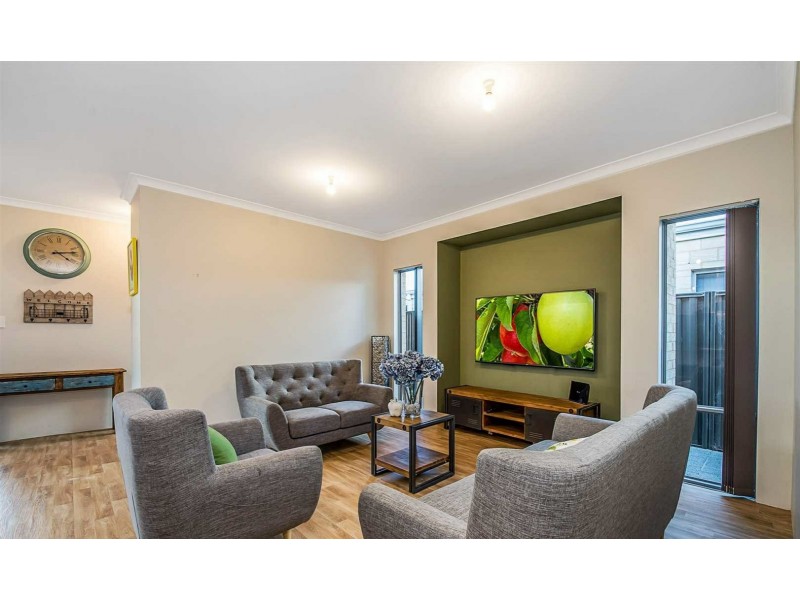 14 Equinox Avenue, Eglinton WA 6034