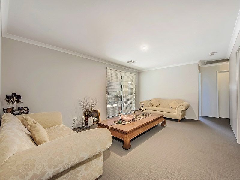 12 Current Street, Yanchep WA 6035