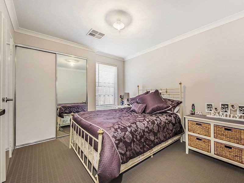 12 Current Street, Yanchep WA 6035