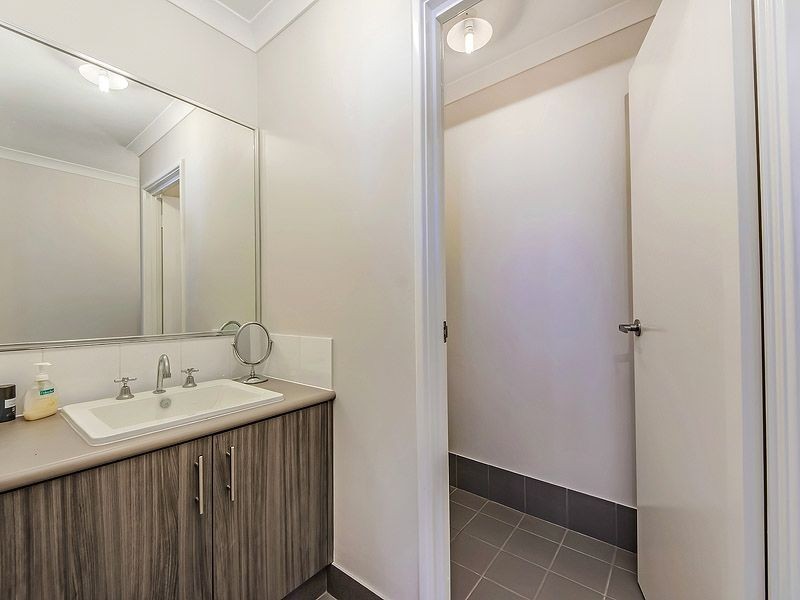 12 Current Street, Yanchep WA 6035