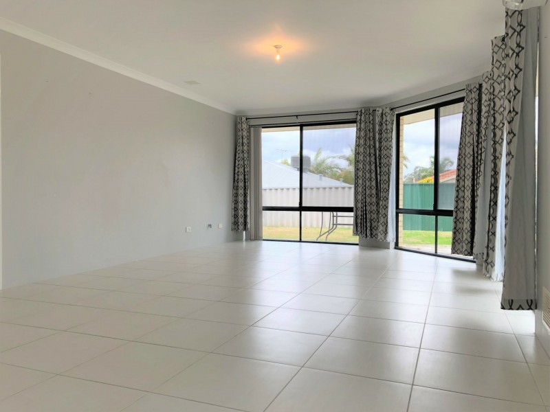 23 Frond Circuit, Banksia Grove WA 6031