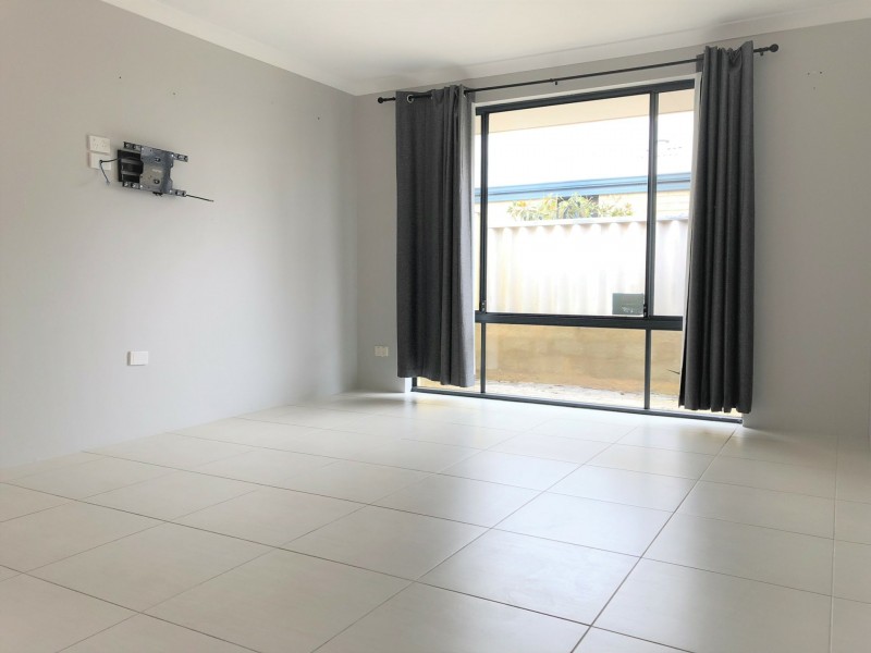 23 Frond Circuit, Banksia Grove WA 6031