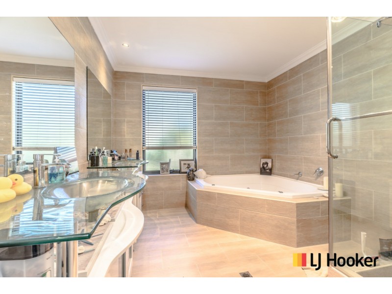 4 Le Buse Cove, Yanchep WA 6035