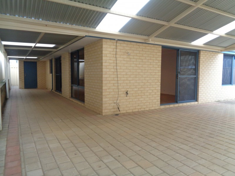 17 Pendleton Crescent, Butler WA 6036