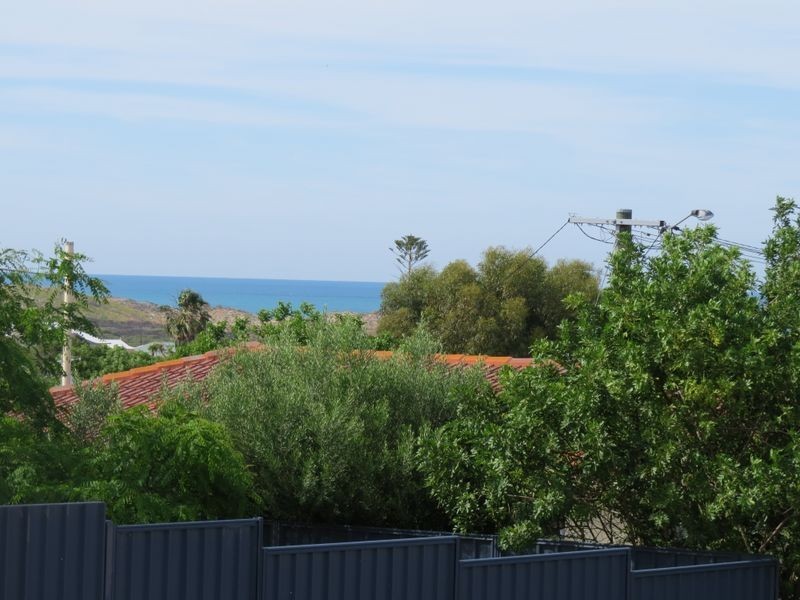 11 Evans Place, Two Rocks WA 6037