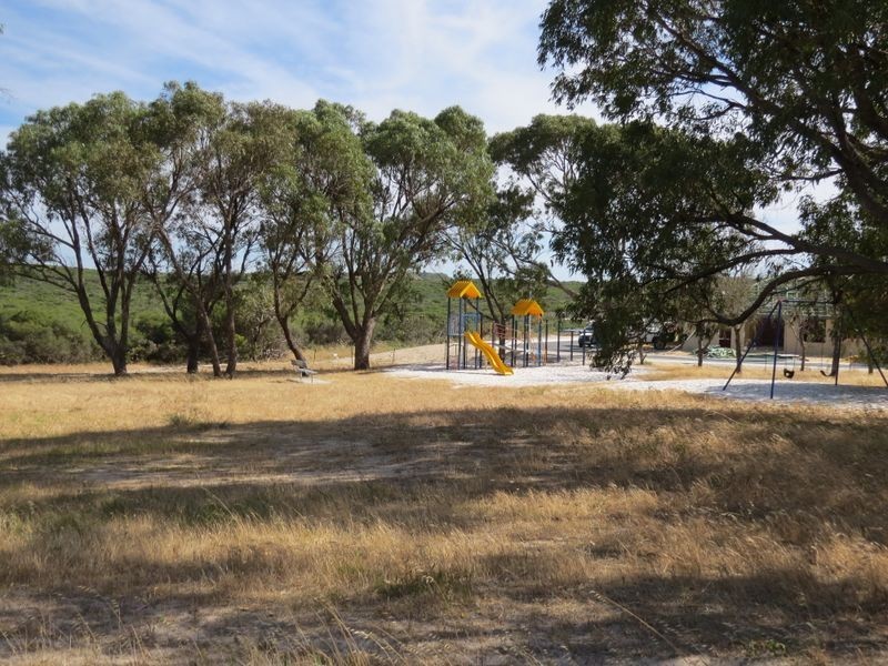 11 Evans Place, Two Rocks WA 6037