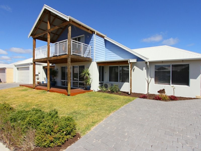 11 Clearview Street, Yanchep WA 6035