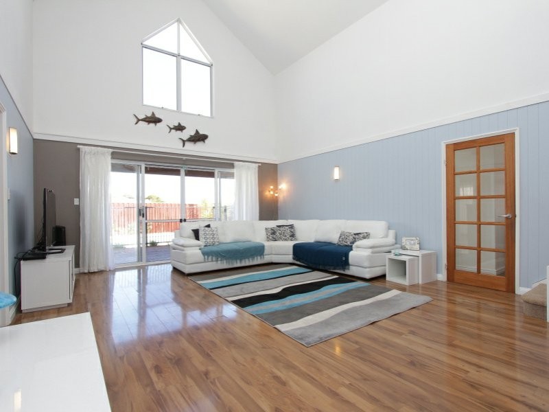 11 Clearview Street, Yanchep WA 6035