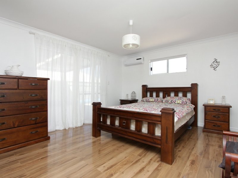 11 Clearview Street, Yanchep WA 6035