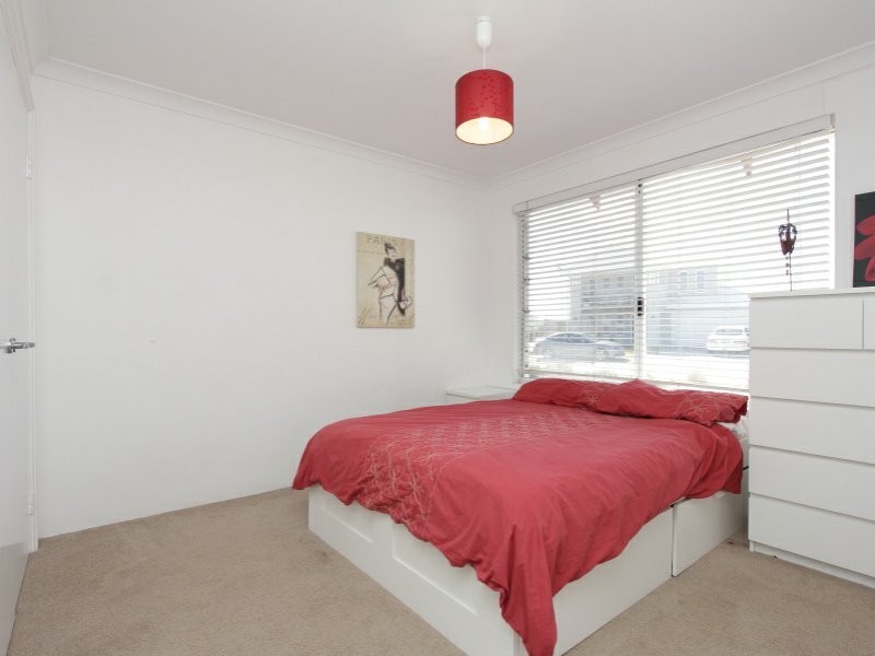 11 Clearview Street, Yanchep WA 6035