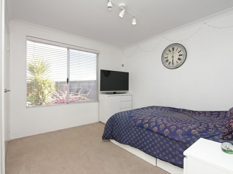 11 Clearview Street, Yanchep WA 6035