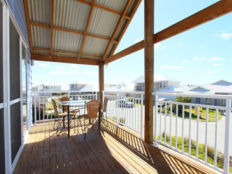 11 Clearview Street, Yanchep WA 6035