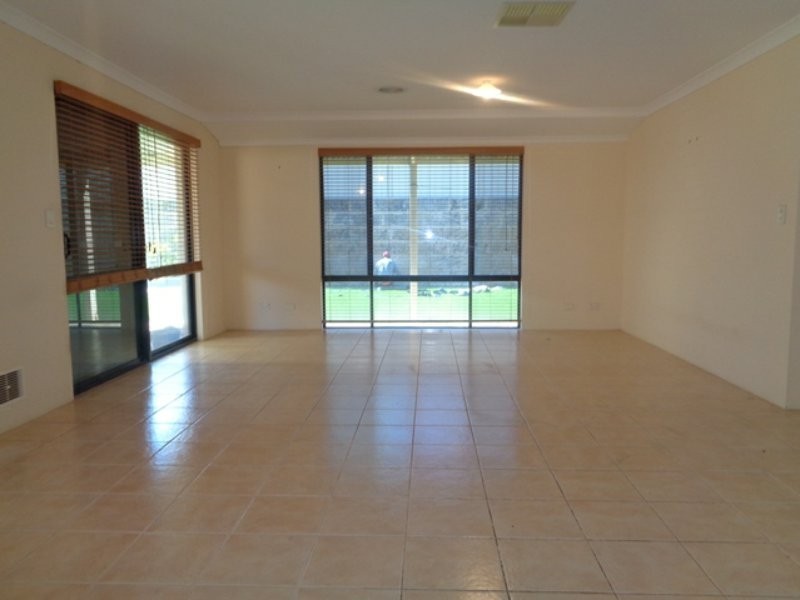 17 Cobia Vista, Yanchep WA 6035