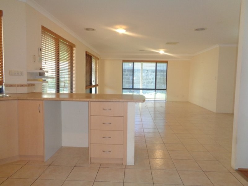 17 Cobia Vista, Yanchep WA 6035