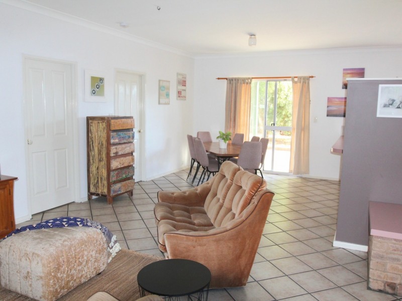 4 Smith Court, Yanchep WA 6035