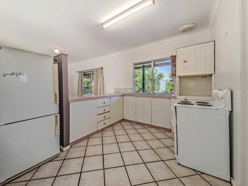 4 Smith Court, Yanchep WA 6035