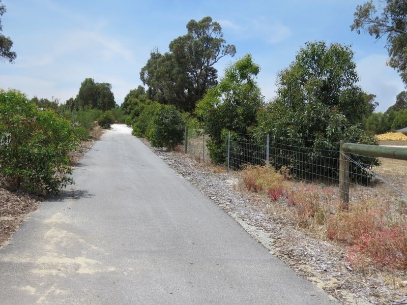 19 Cinnamon Meander, Two Rocks WA 6037