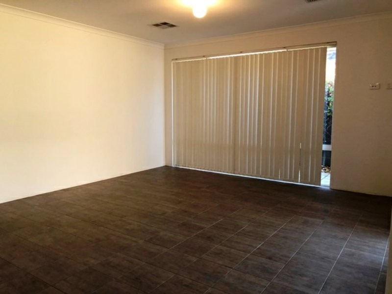 5 Garigal Street, Yanchep WA 6035