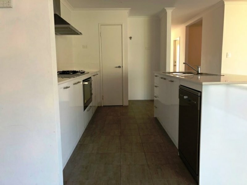 5 Garigal Street, Yanchep WA 6035