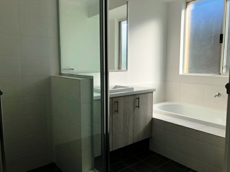 5 Garigal Street, Yanchep WA 6035