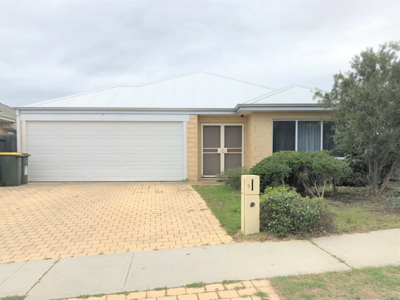 7 Oldsalt Brace, Yanchep WA 6035