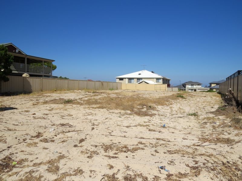 8 Sweep Ridge, Yanchep WA 6035