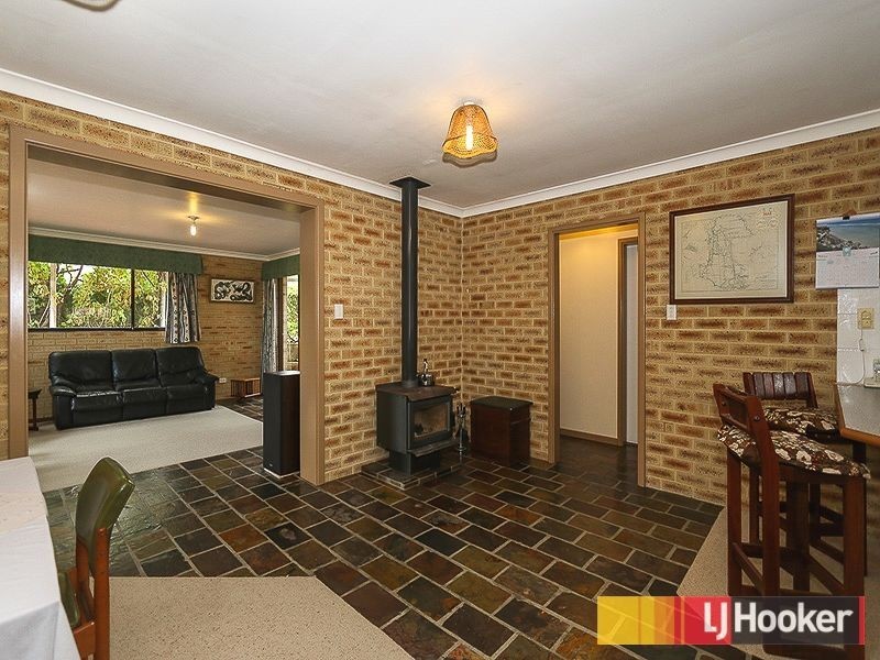 29 Whitfield Drive, Two Rocks WA 6037