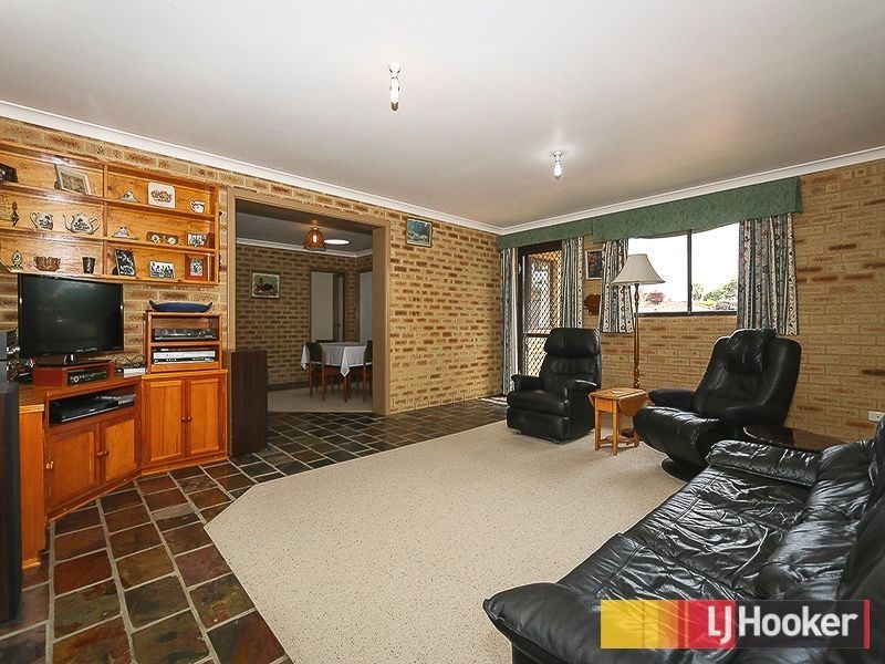 29 Whitfield Drive, Two Rocks WA 6037