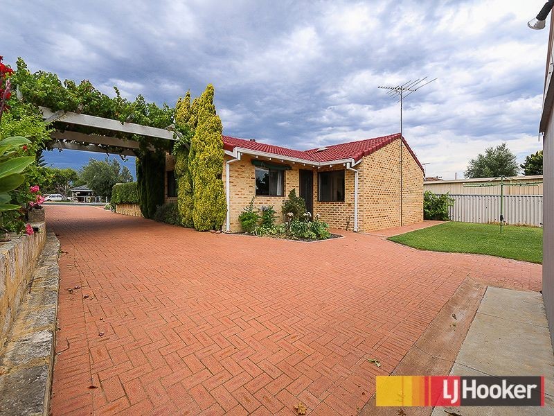 29 Whitfield Drive, Two Rocks WA 6037