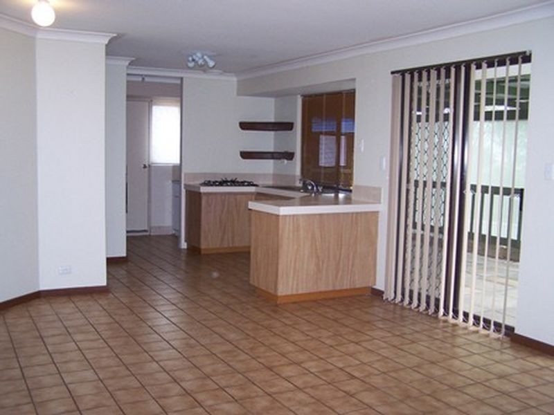 2 Schooner Place, Yanchep WA 6035