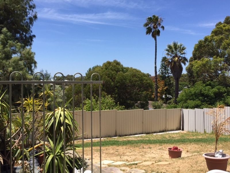 2 Schooner Place, Yanchep WA 6035