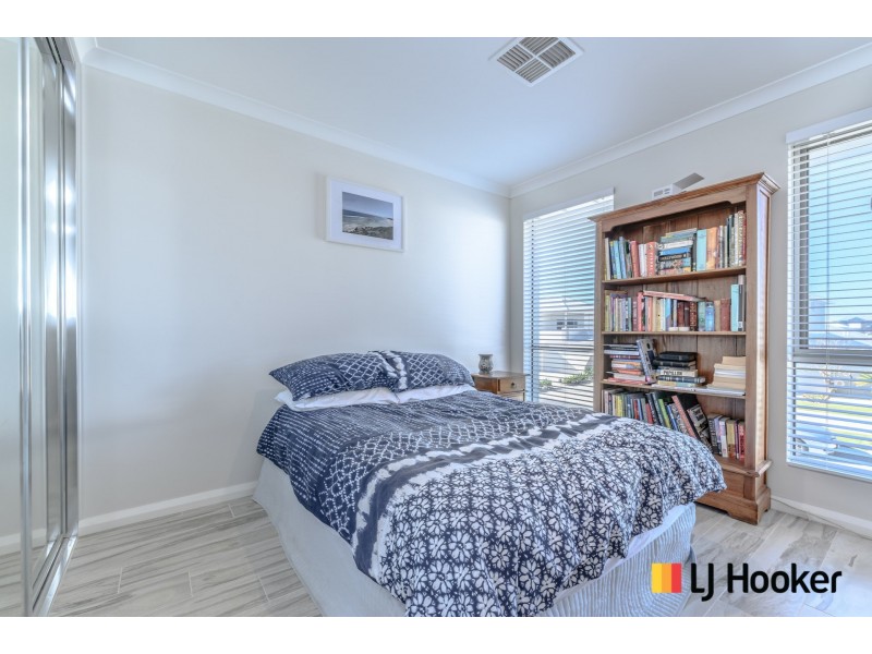 24 Cuttlefish Street, Yanchep WA 6035