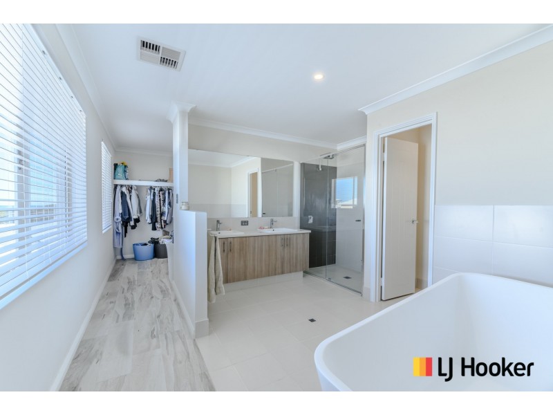 24 Cuttlefish Street, Yanchep WA 6035