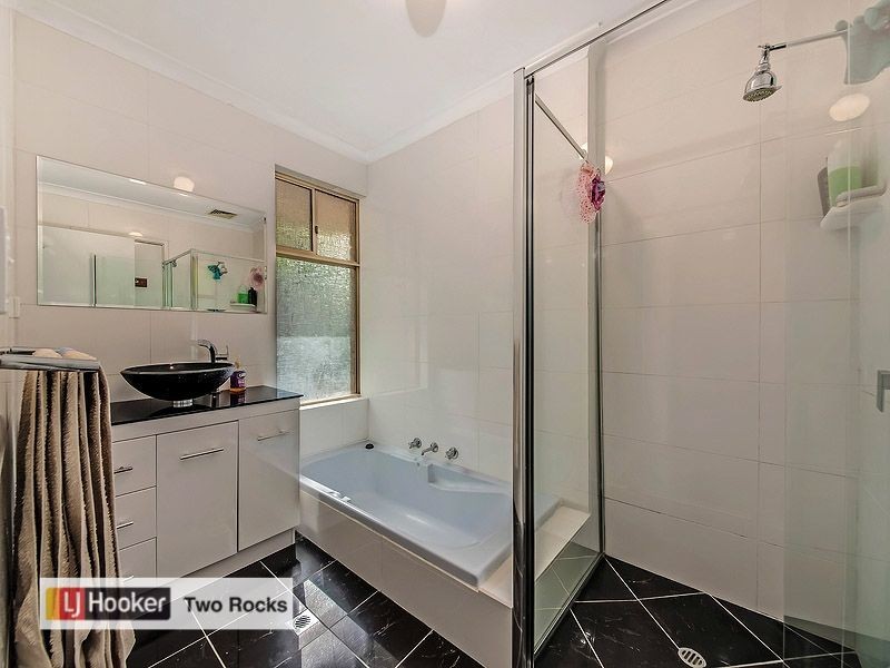 11 Galleon Place, Yanchep WA 6035