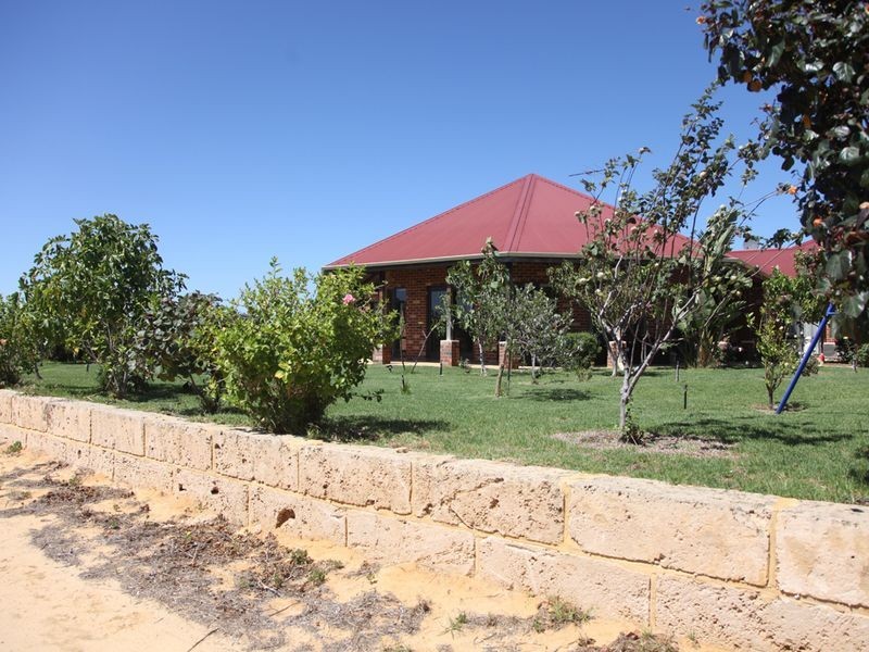 81 Paperbark Avenue, Wilbinga WA 6041