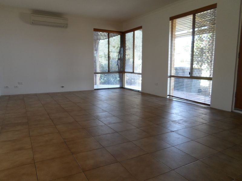 4 Valkyrie Place, Two Rocks WA 6037