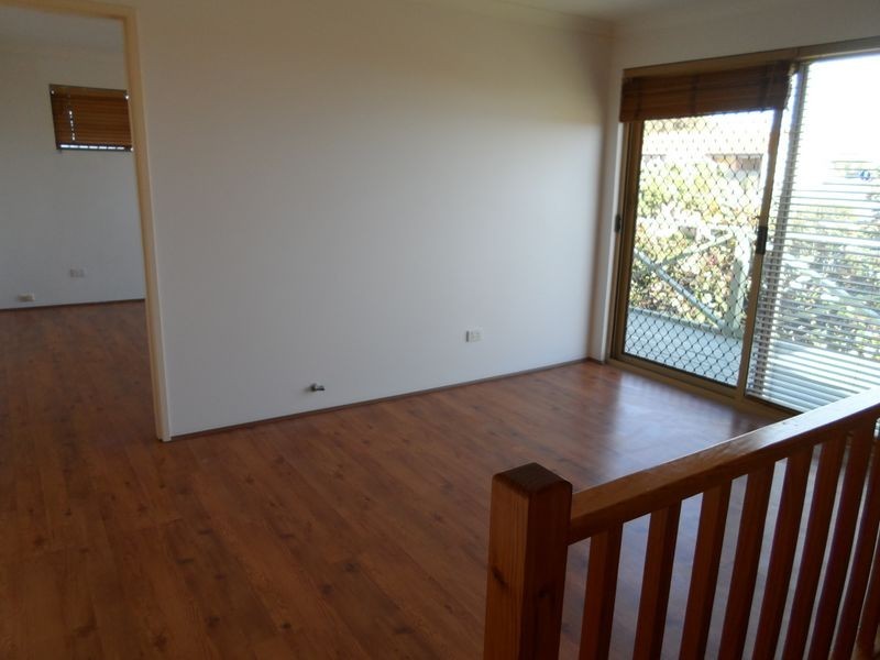 4 Valkyrie Place, Two Rocks WA 6037