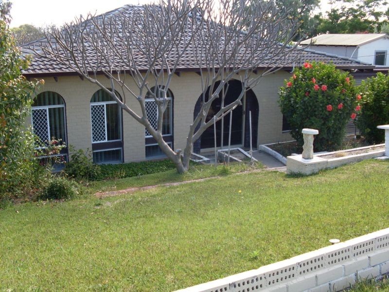 4 Candler Way, Two Rocks WA 6037