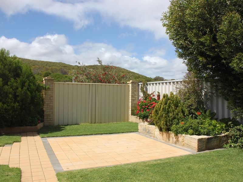 123 Sovereign Drive, Two Rocks WA 6037