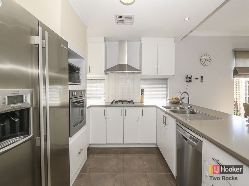 9 Seagrass Street, Yanchep WA 6035