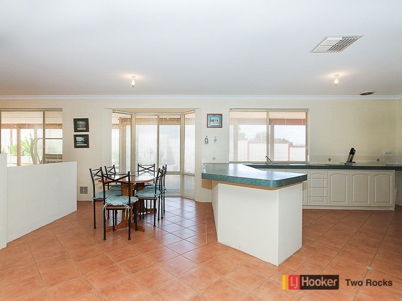 150 Lagoon Drive, Yanchep WA 6035